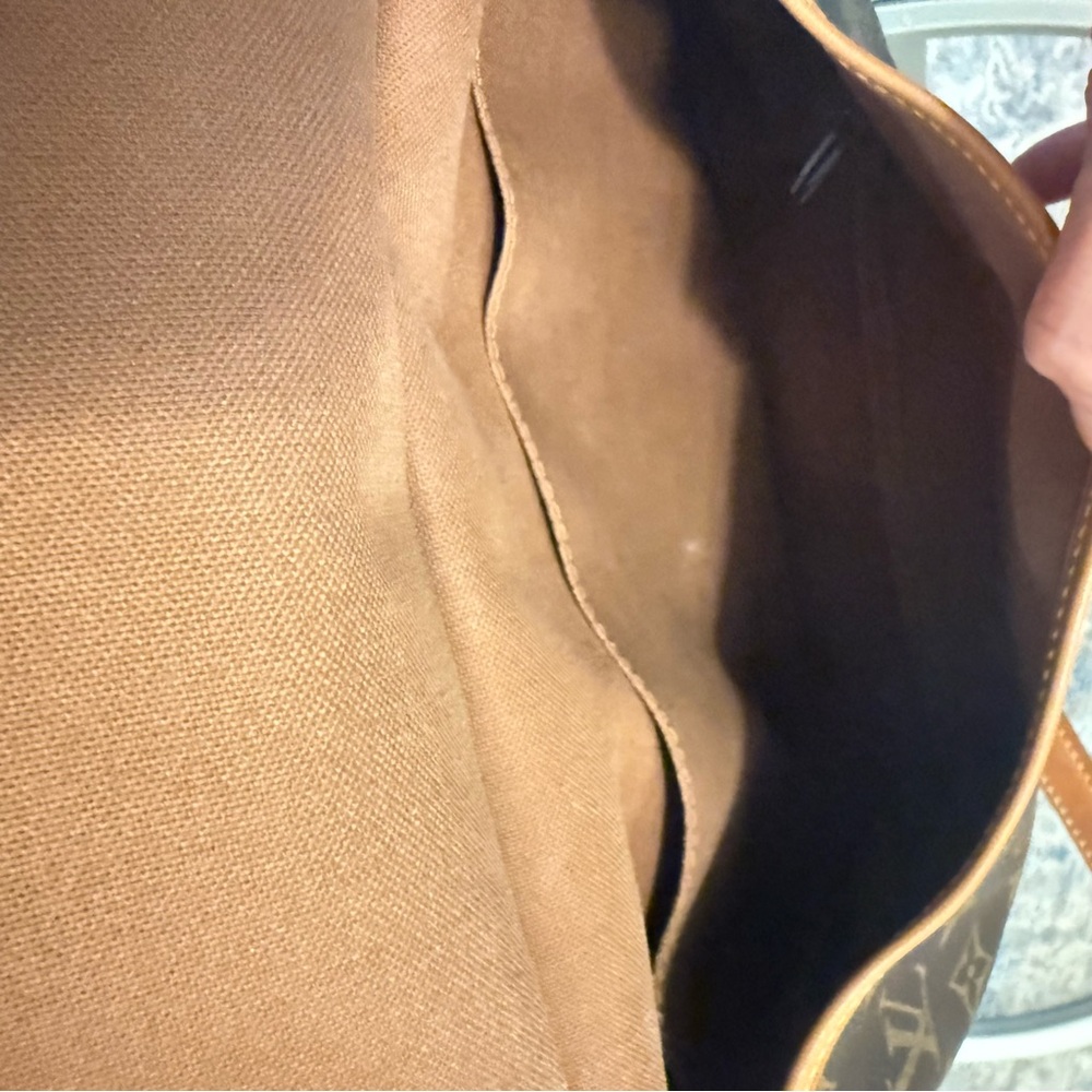 Authentic Louis Vuitton Brown Monogram Bag - Picture 9 of 15